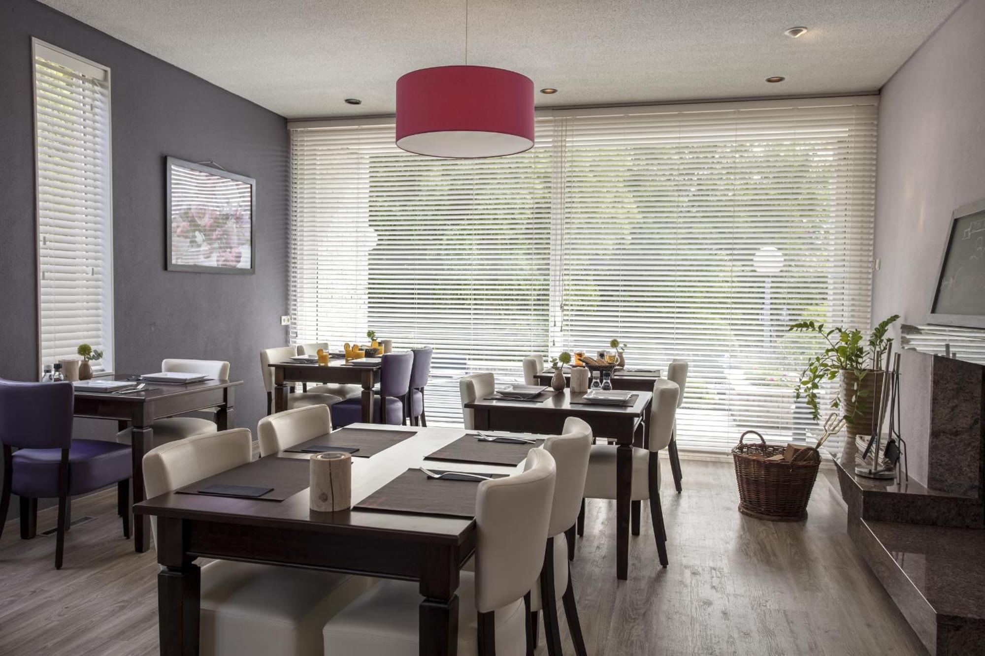 מאקום Lodgehotel De Lelie מראה חיצוני תמונה